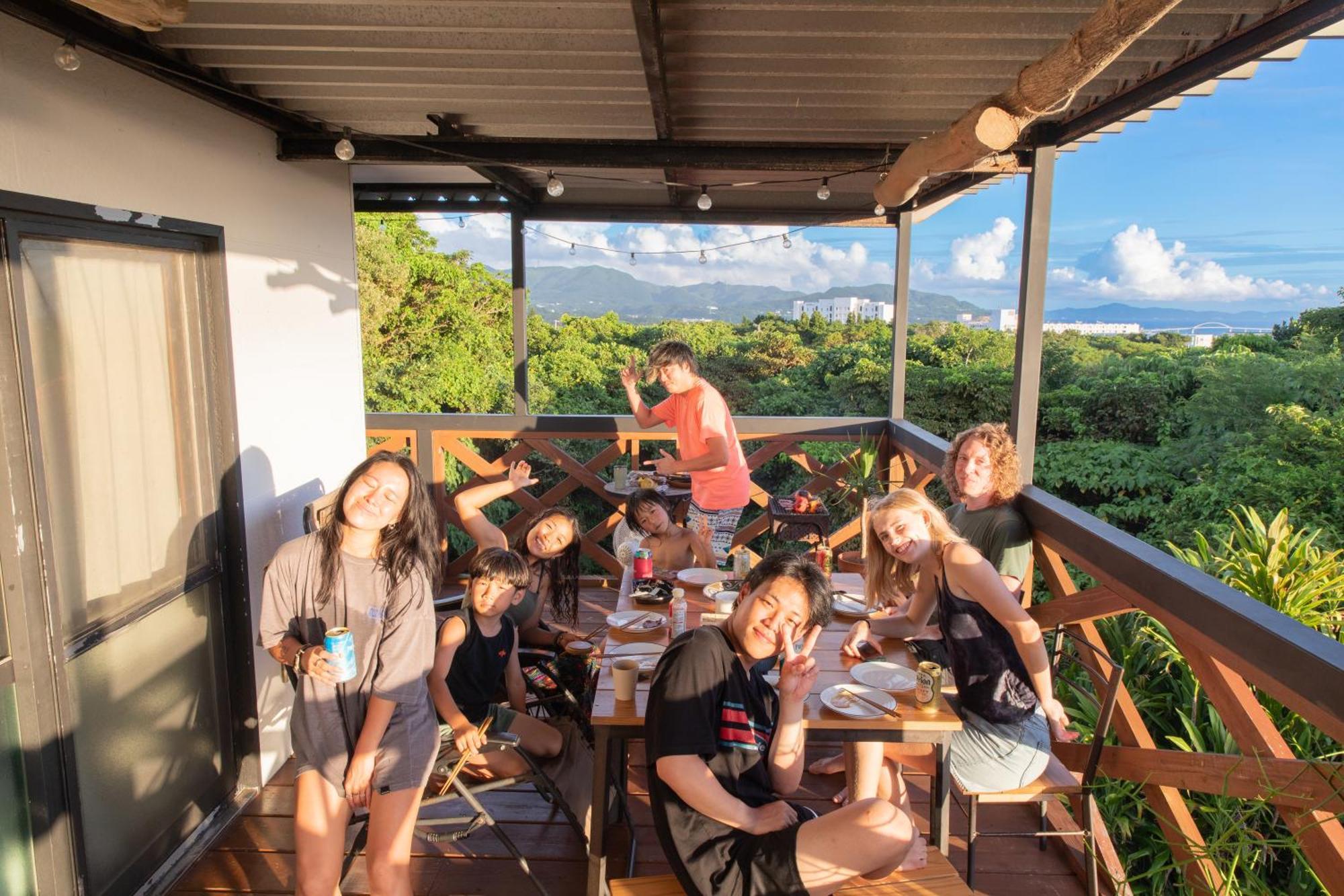 Mambo Hostel Okinawa Motobu Exteriör bild