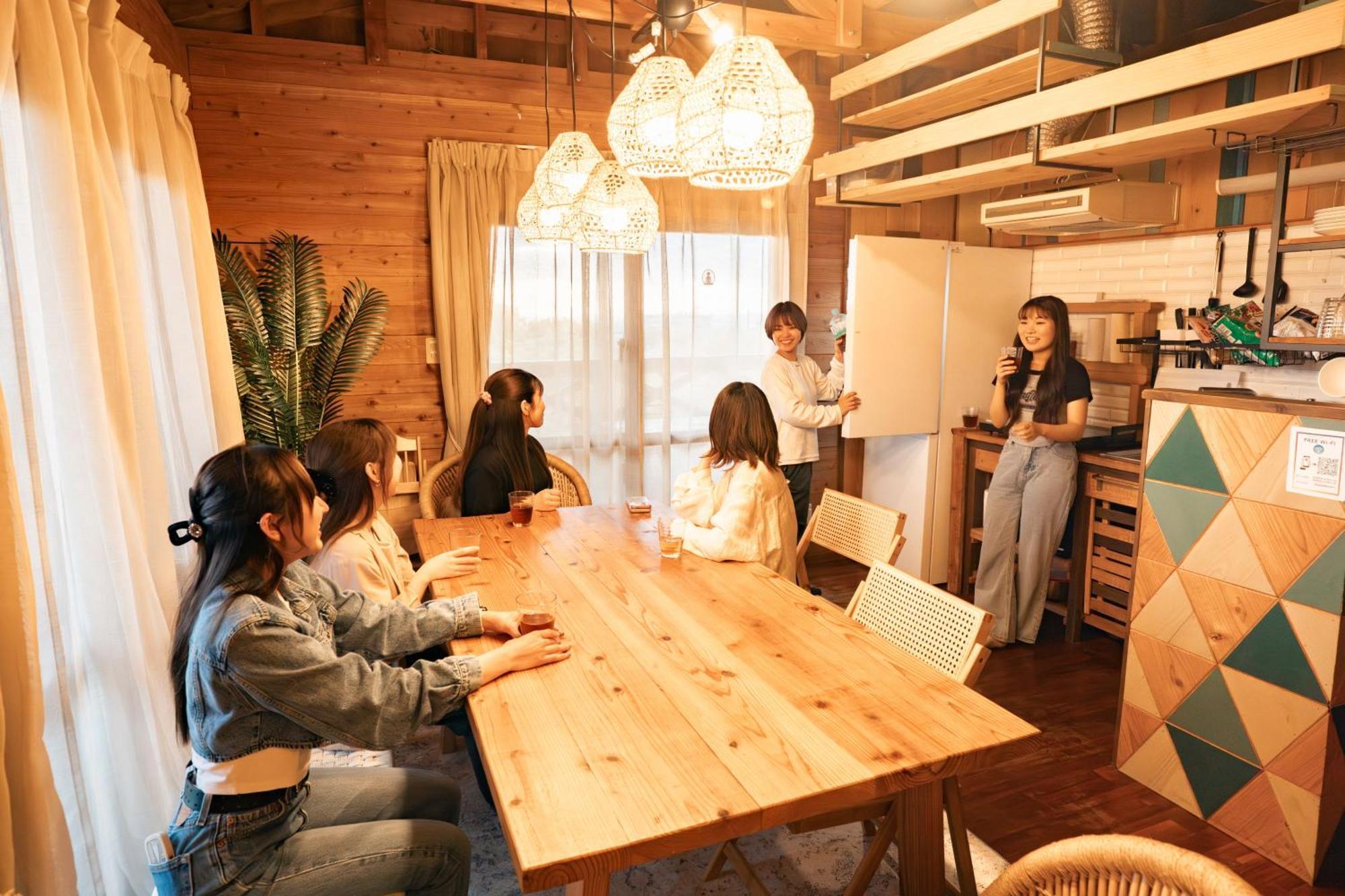 Mambo Hostel Okinawa Motobu Exteriör bild